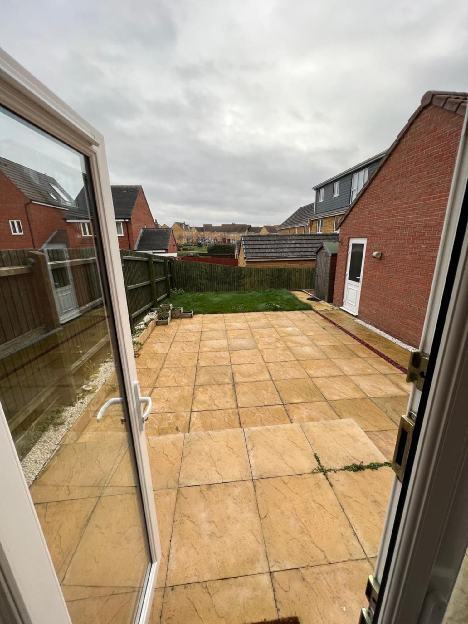 The Belfry 3 Bedrooms 2 Bathrooms Contractors & Family Higham Ferrers 외부 사진